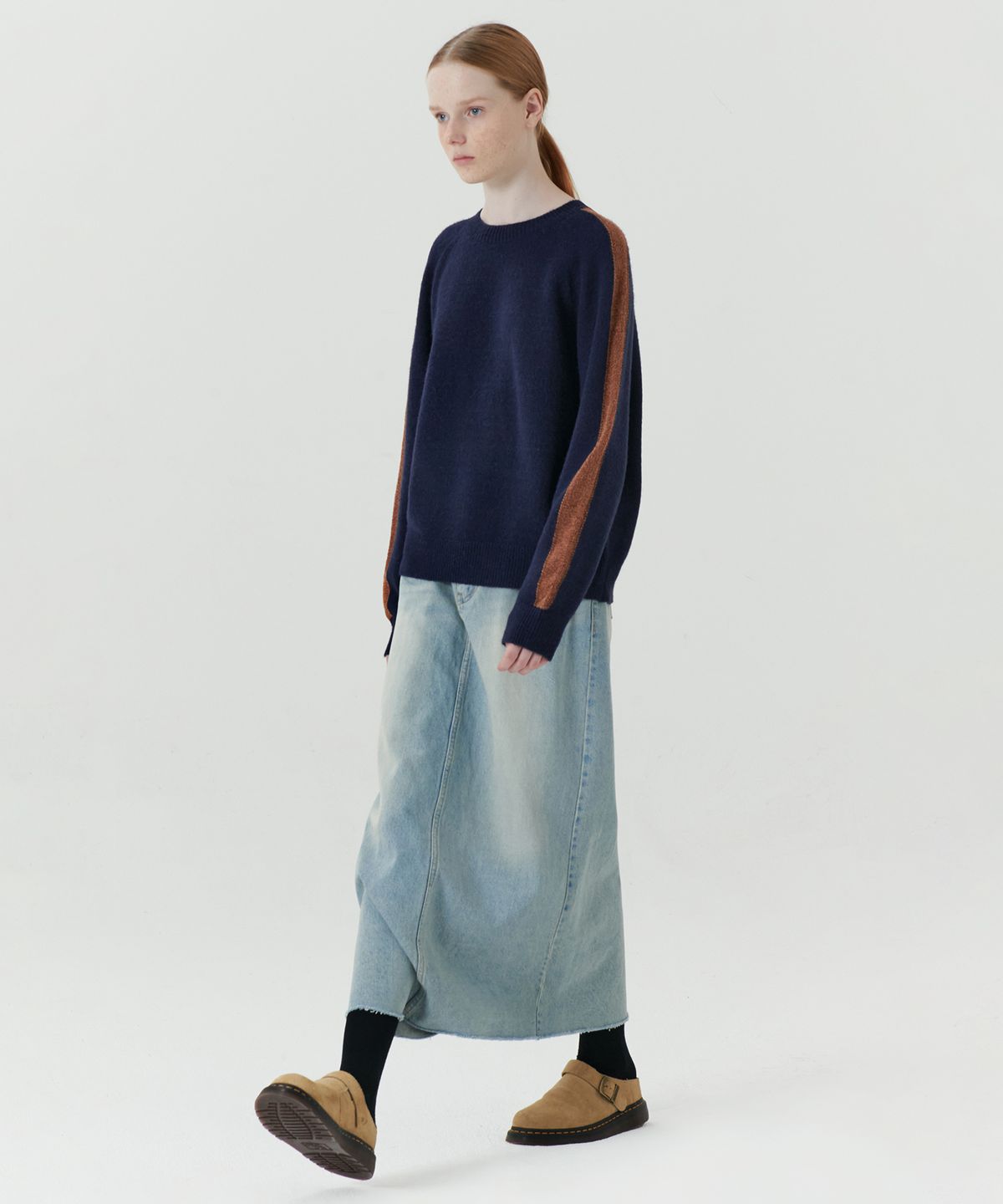 르바(LEVAR) Rear-Slit Denim Long Skirt - Light Blue