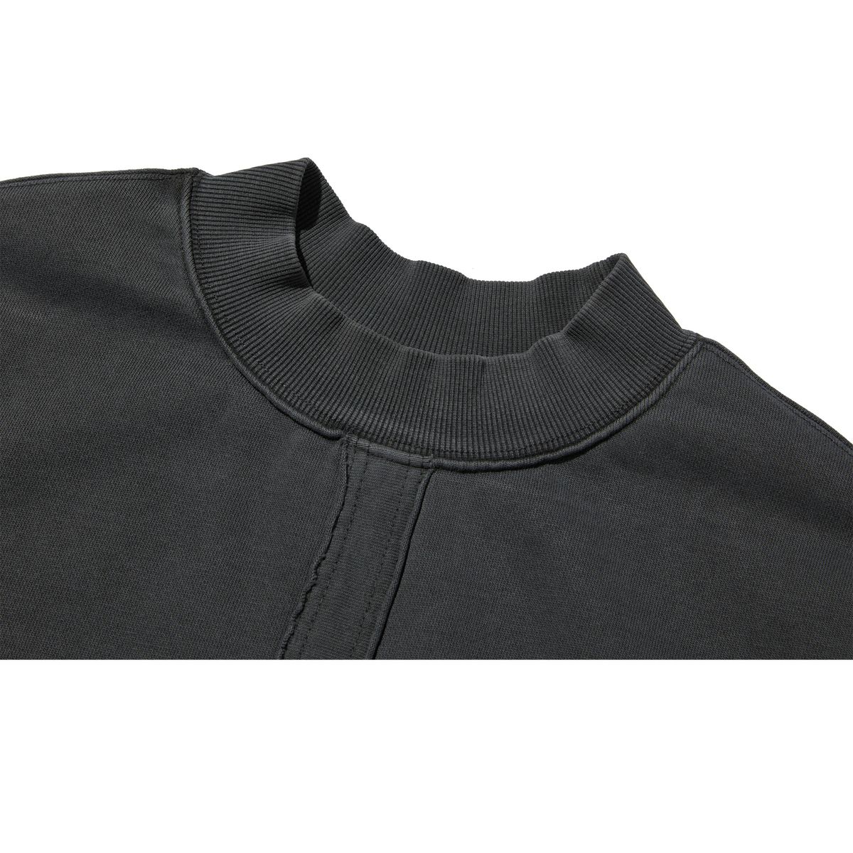 아트워크 뮤지엄(ARTWORK MUSEUM) CROSS SWEATSHIRTS