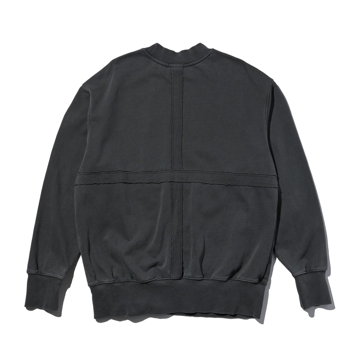 아트워크 뮤지엄(ARTWORK MUSEUM) CROSS SWEATSHIRTS