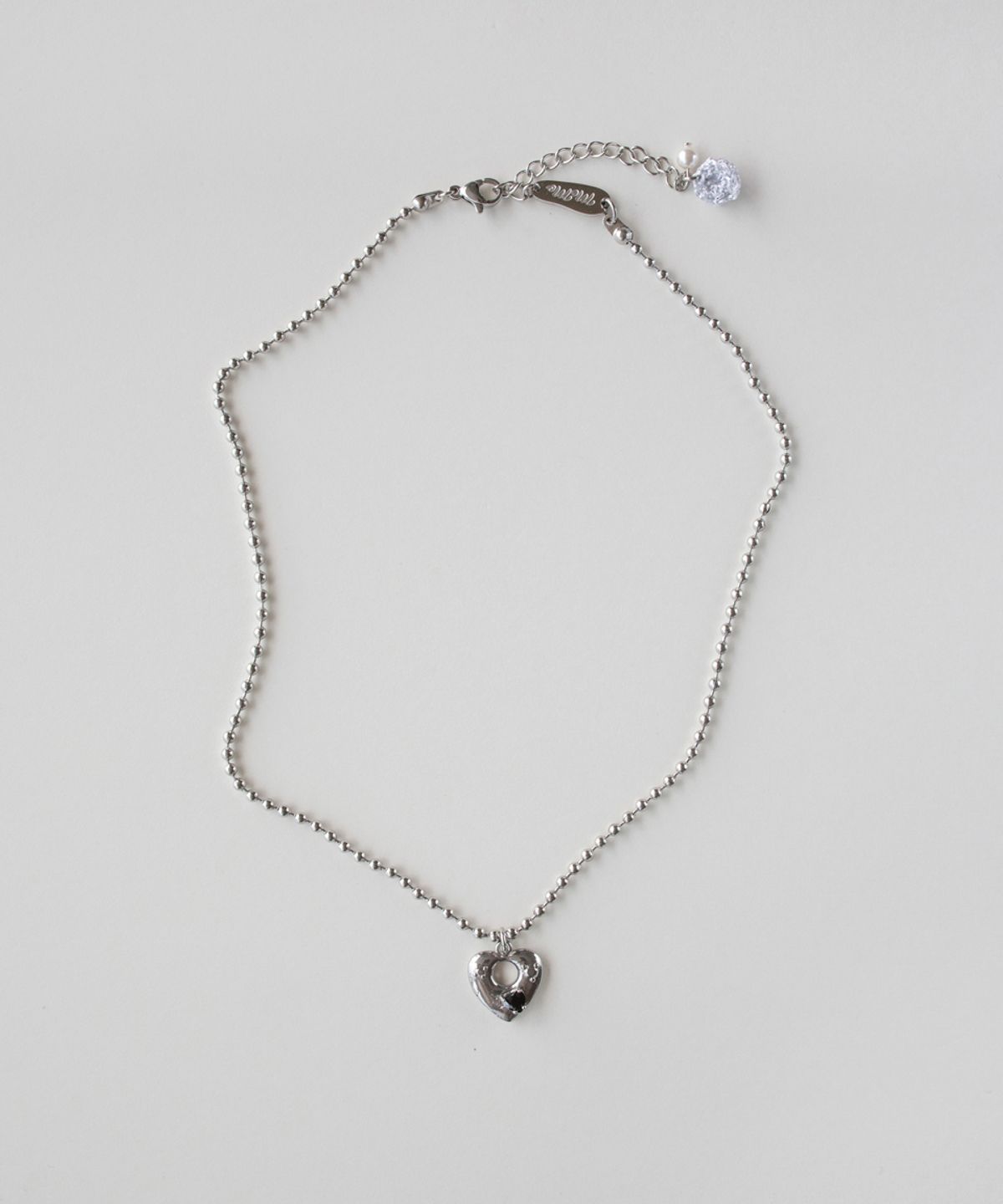 메리모티브(MERRYMOTIVE) Vintage heart with surgical ball chain necklace