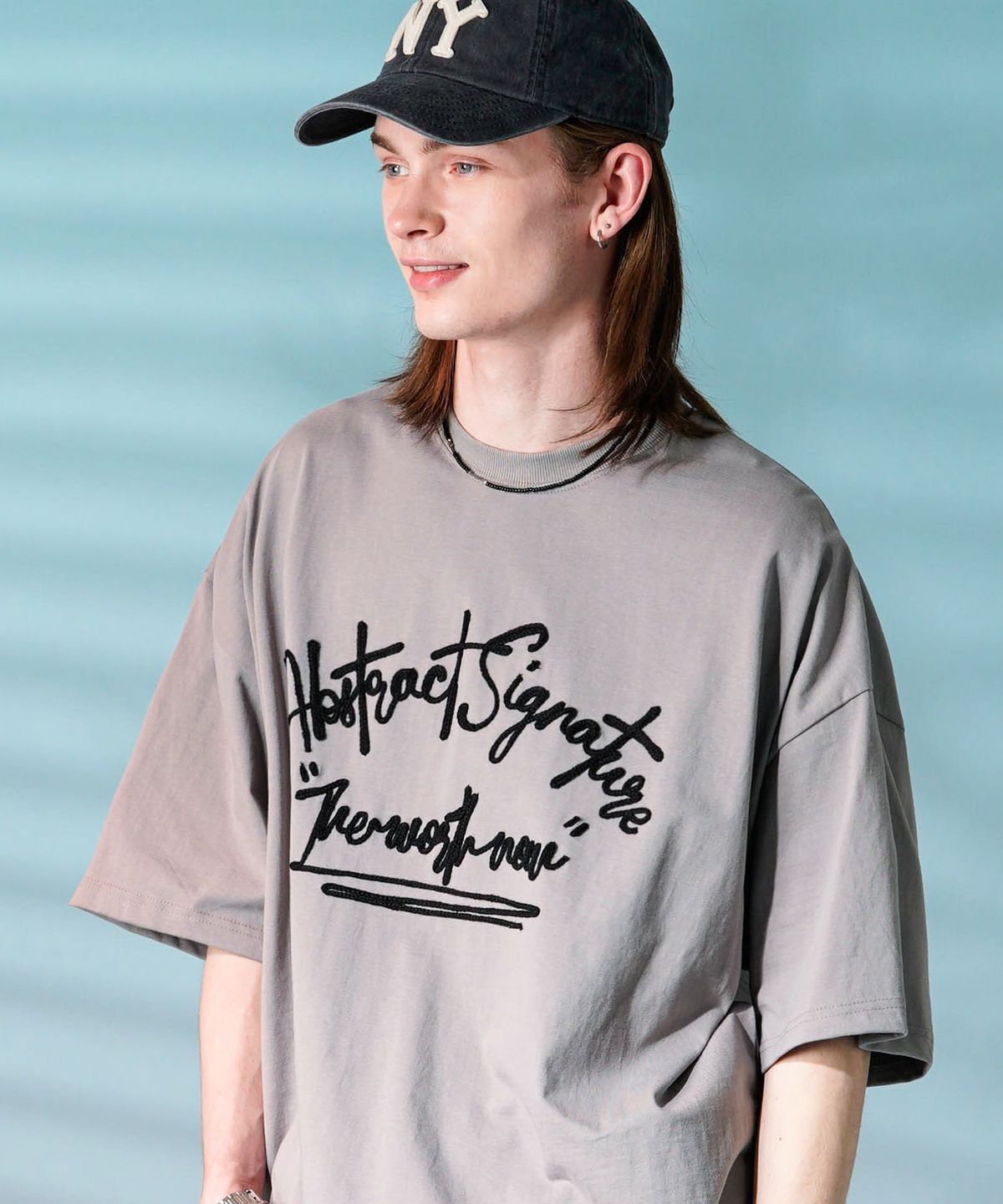 티떠블유엔(TWN) 애브시그니쳐 반팔 그레이 HSST3559