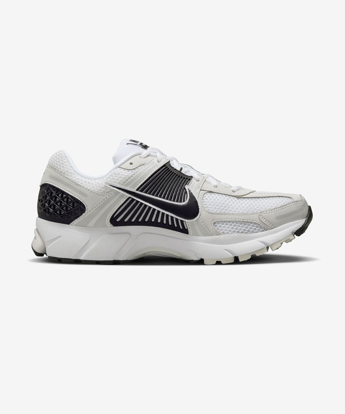 나이키(NIKE) 줌 보메로 5 M - 화이트:플래티넘 틴트:메탈릭 플래티넘:블랙 / FB9149-101