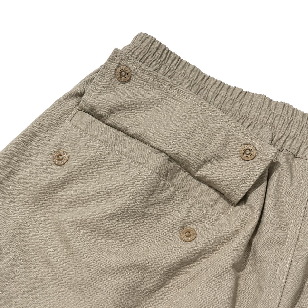 엑스트라오디너리(EXTRAORDINARY) SOLID CARGO RIPSTOP SHORTS  BEIGE