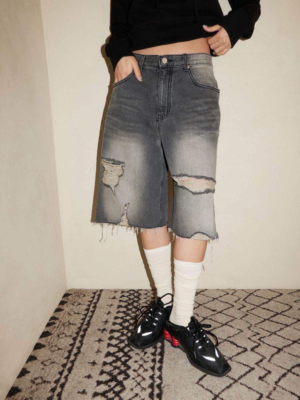 오피쉬(OAFISH) DAMAGE BERMUDA DENIM PANTS, DARK GRAY