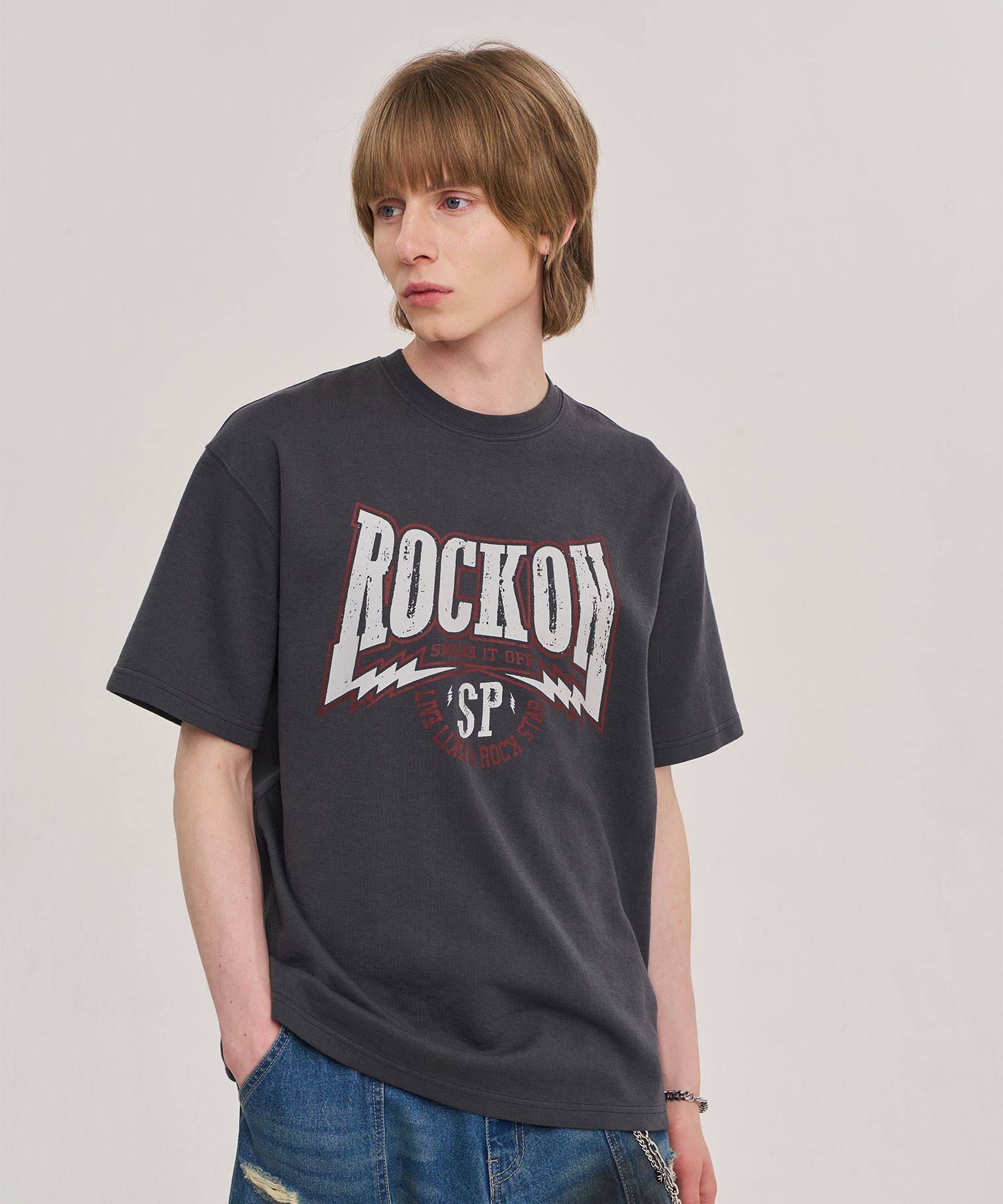 【YOURNUS】Drawing Over Short Sleeve T-Shirt CAPCOM 40th UT (Oversized Short-Sleeve Graphic T-Shirt