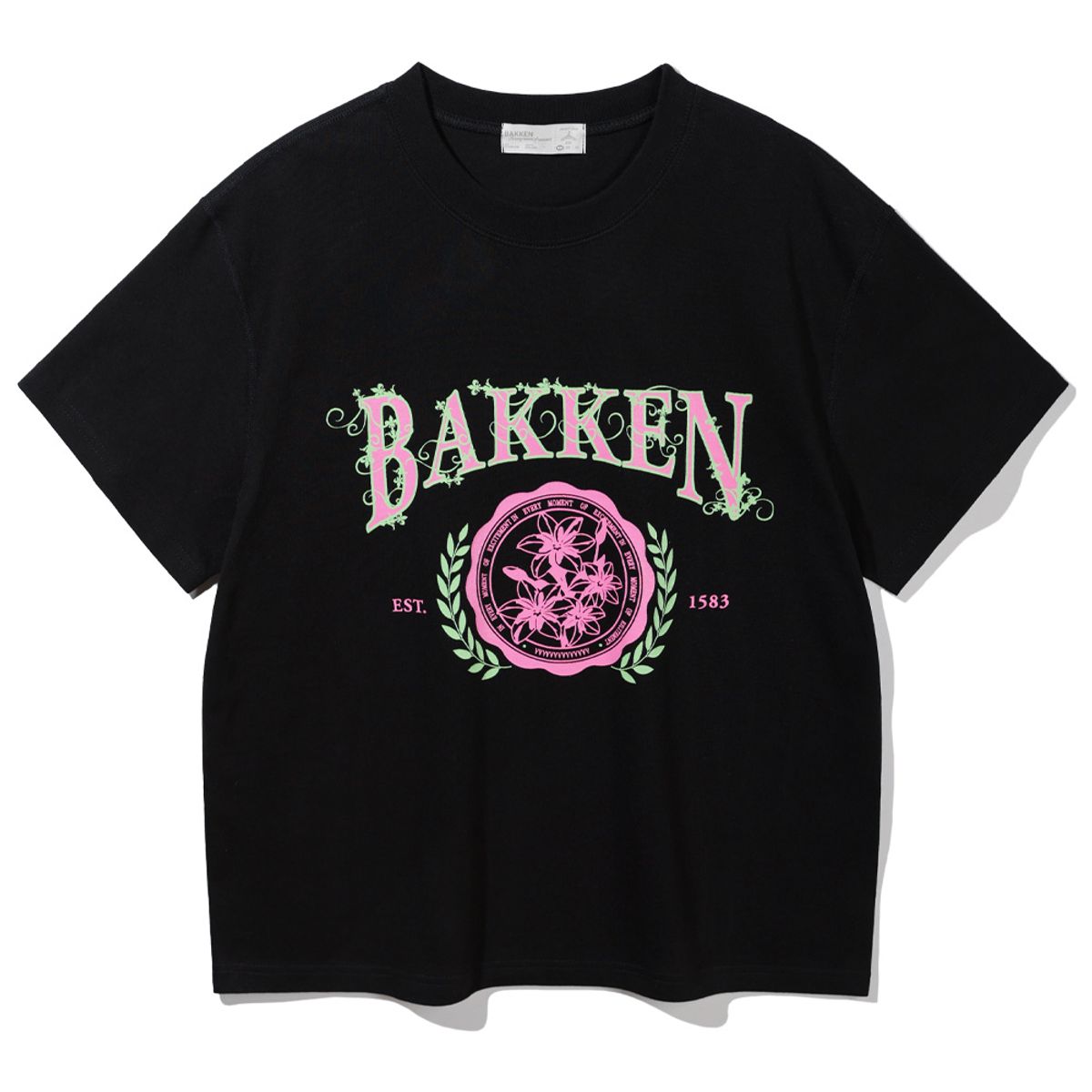 바켄(BAKKEN) [여성]Flower emblem 반팔티셔츠 BK3994_블랙
