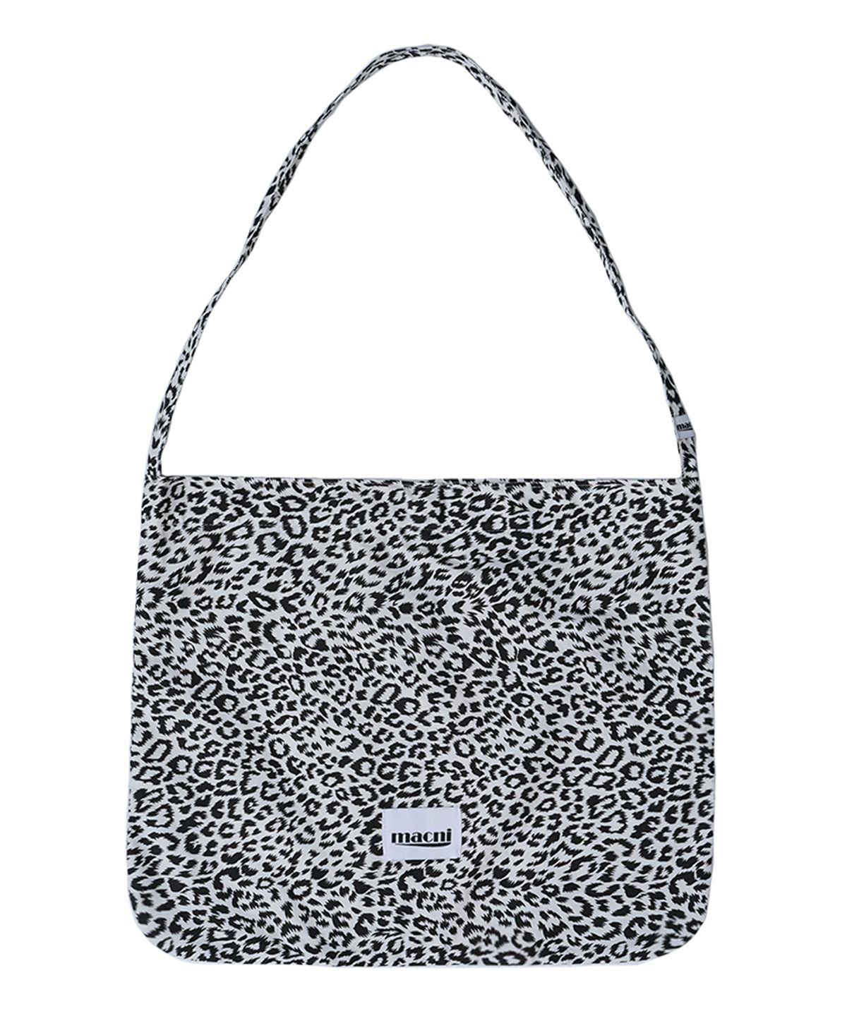마크니(MACNI) LEOPARD ECO CROSS BAG_BLACK
