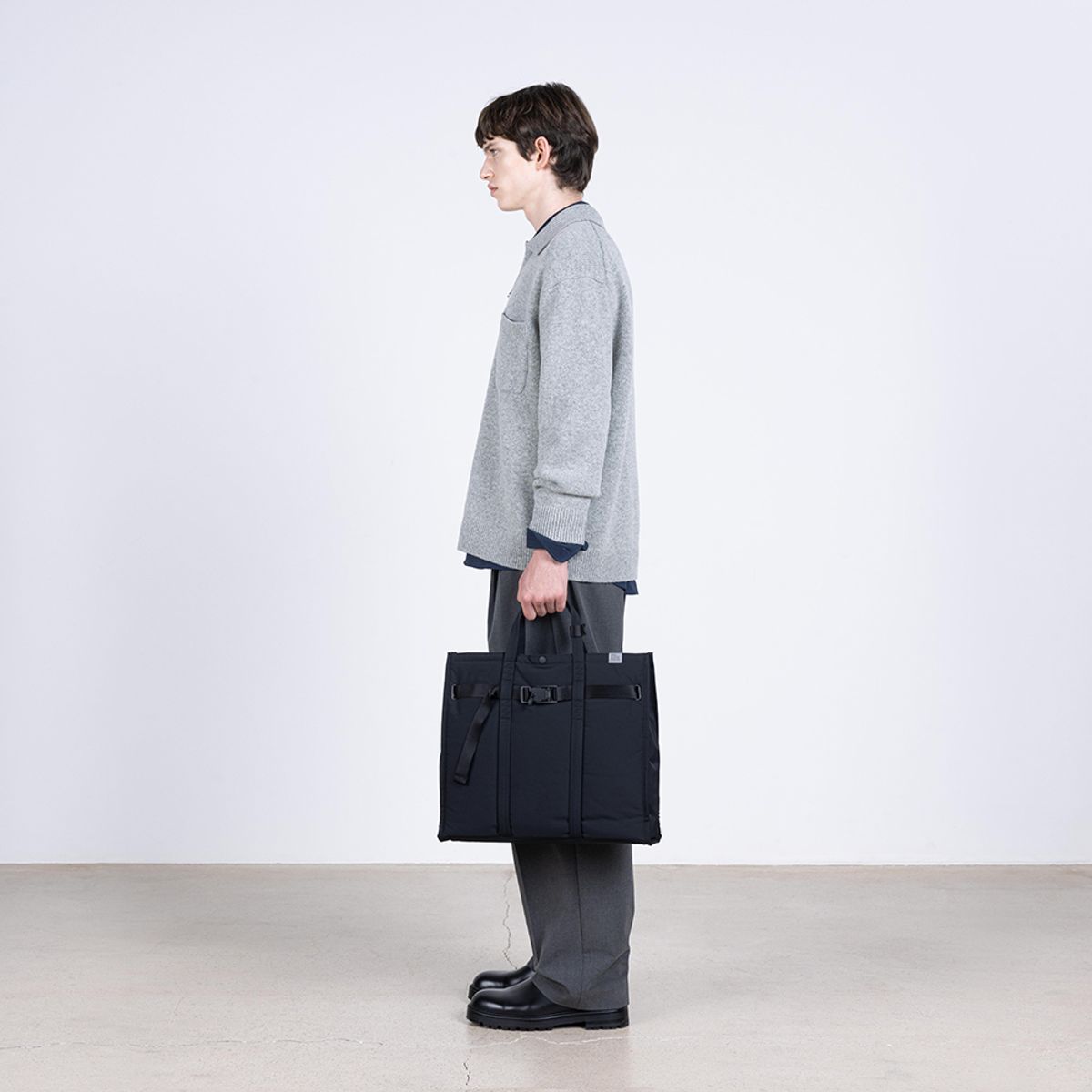 스위치(SWEETCH) TOTE BRIEF 001 WIDE L WITH BELT Black