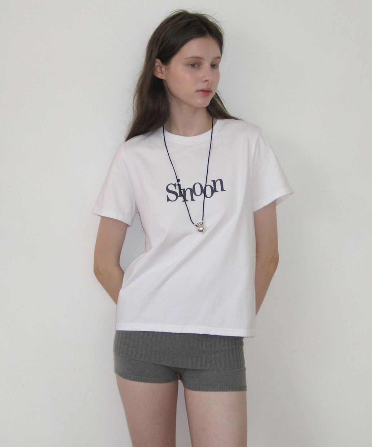 시눈(SINOON) Sinoon Signature Logo T-Shirts (White)