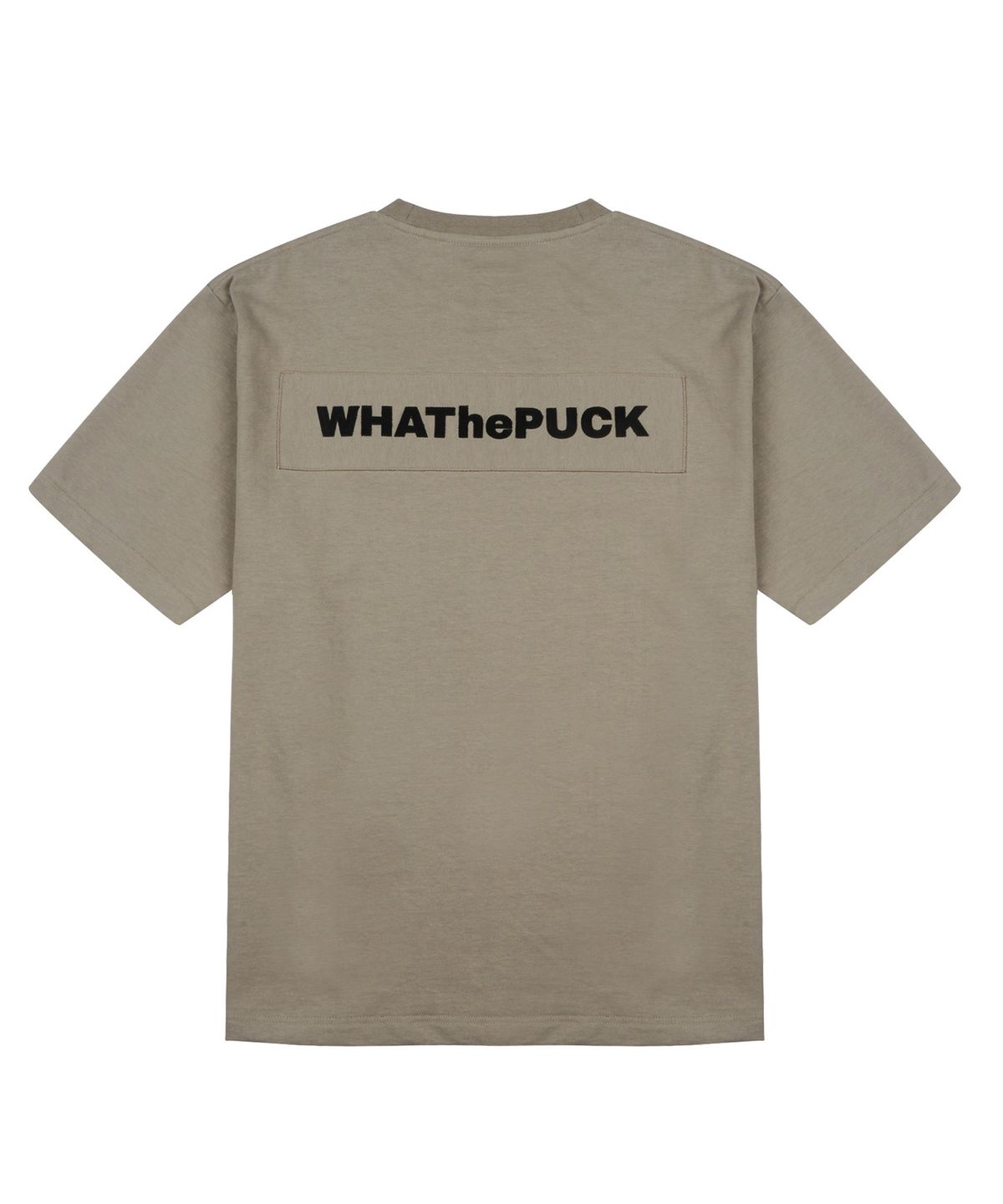왓더퍽(WHATHEPUCK) P 로고 자수패치 티셔츠 샌드