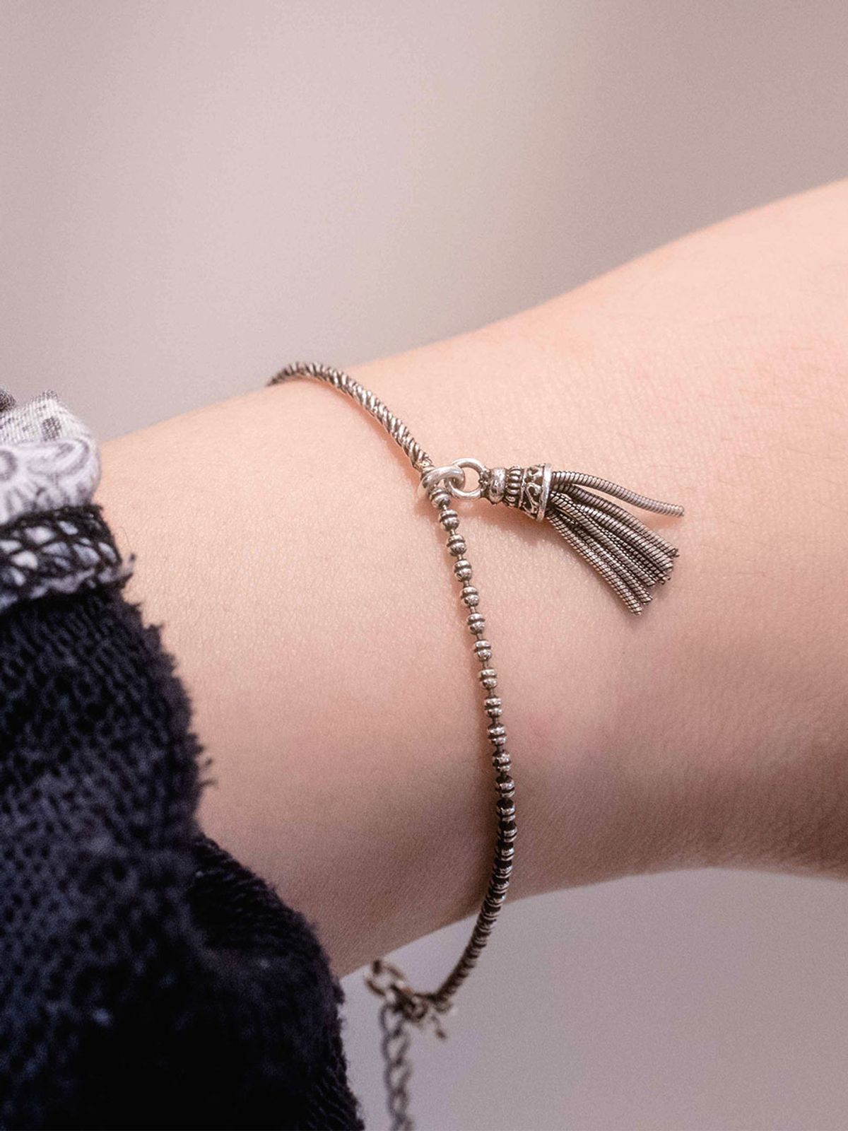 하랑(HARANG) HR 267B_Tassel Half &Half Chain Bracelet