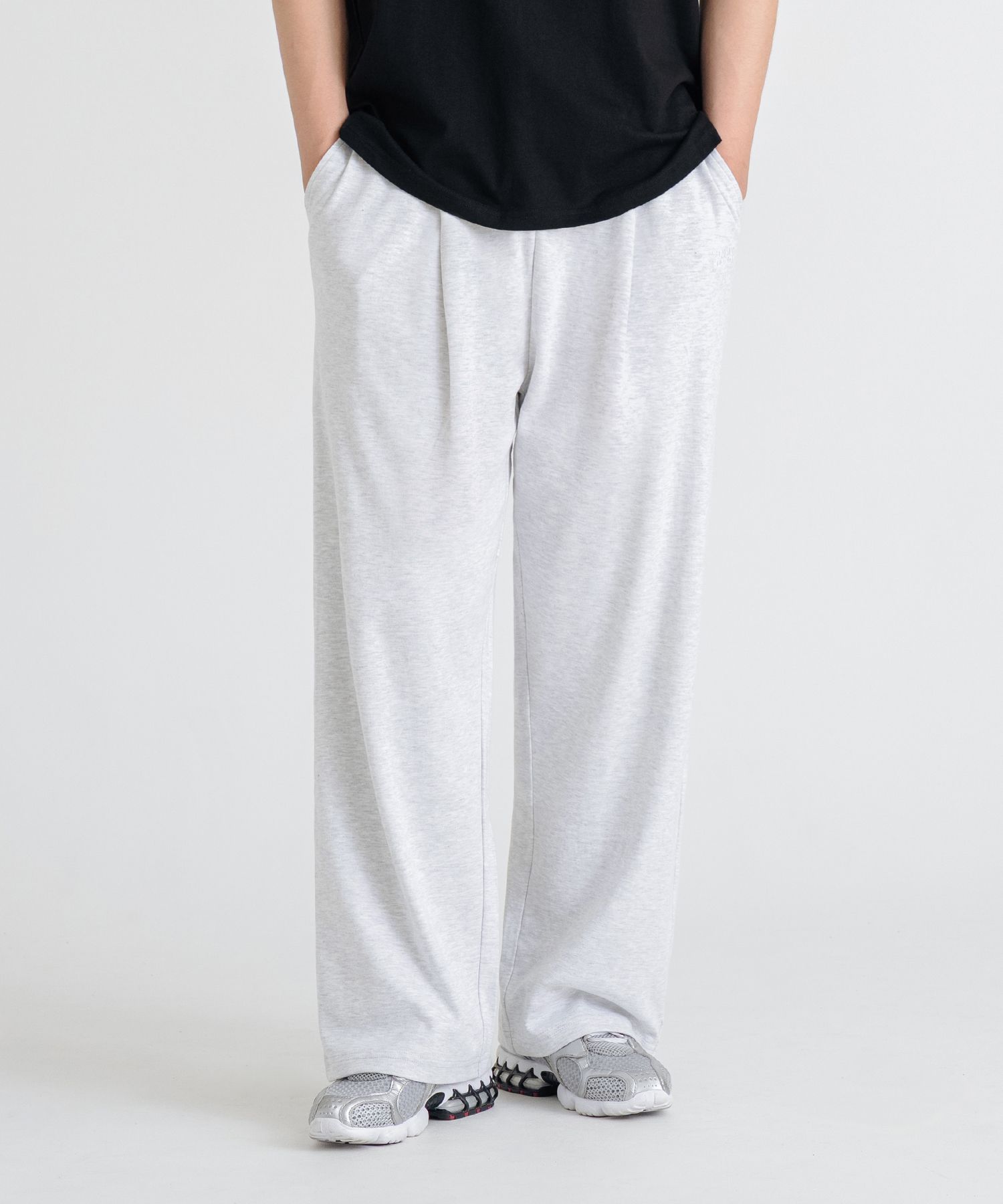 TWO TUCK WIDE SWEAT PANTS-BLACK - LMN3011 | 60% - Asian