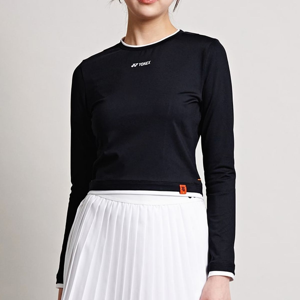 요넥스(YONEX) 245TL004F 미드나이트 블랙 여성용 레이어드 스타일 크롭 긴팔 티셔츠