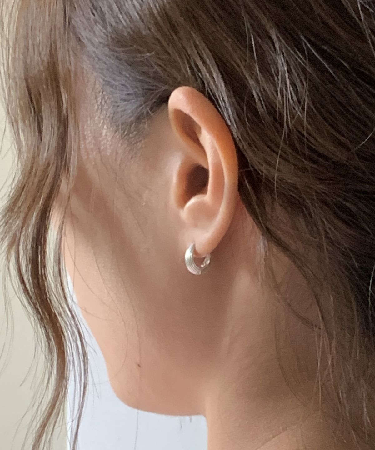 바라두(BARADU) [BARADU 925] Ridge line hoop earrings