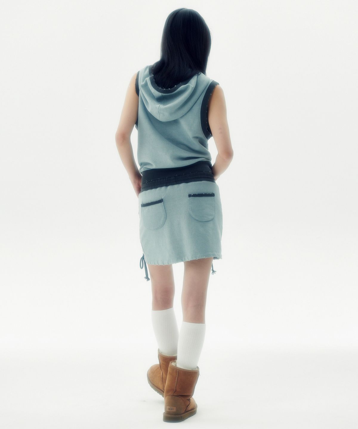 러닝하이(RUNNINGHIGH) 워시드 스웻 미니 스커트 [스카이 블루]