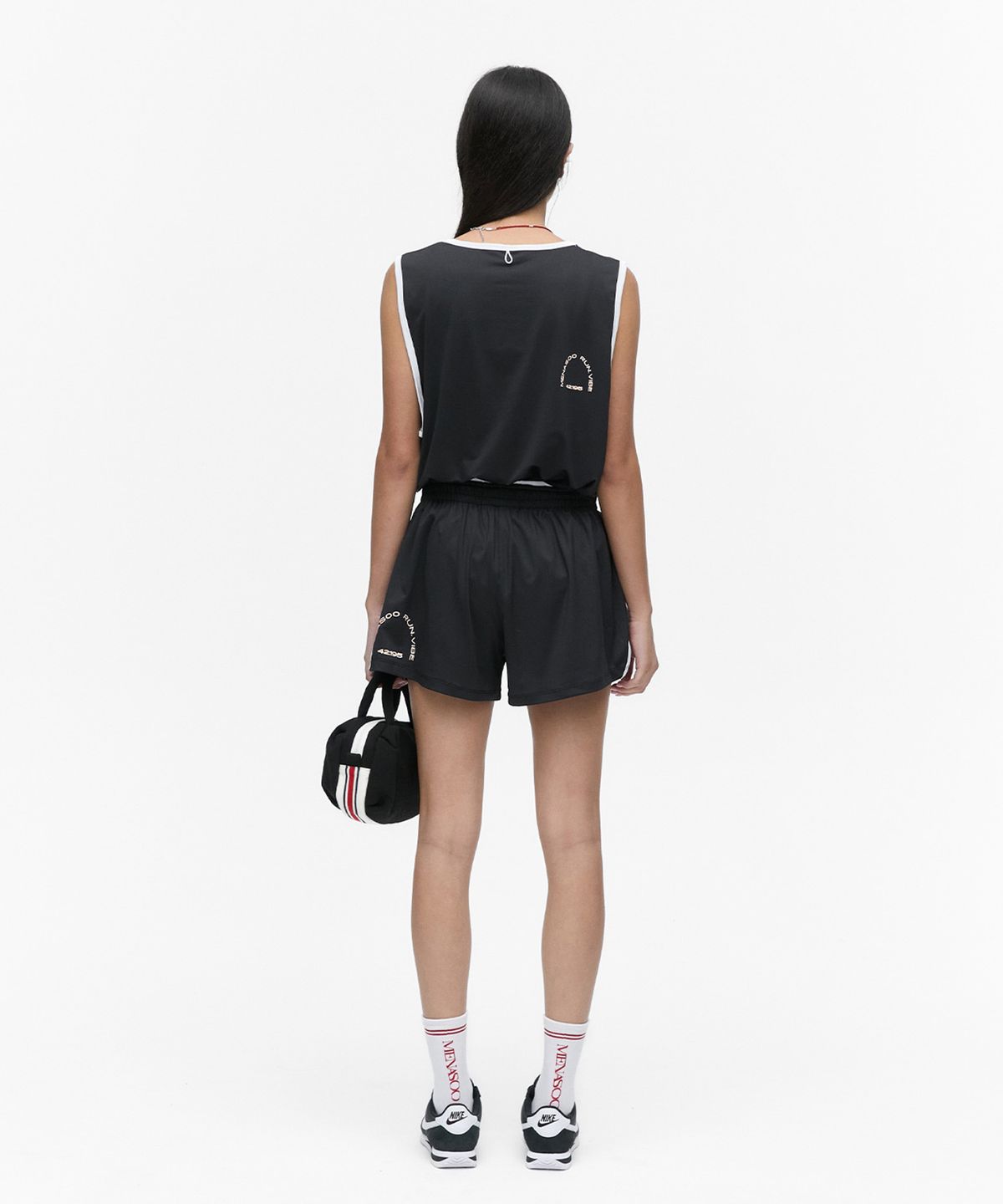 미나수(MENASOO) MESH RUNNER SOFT SHORTS_BLACK