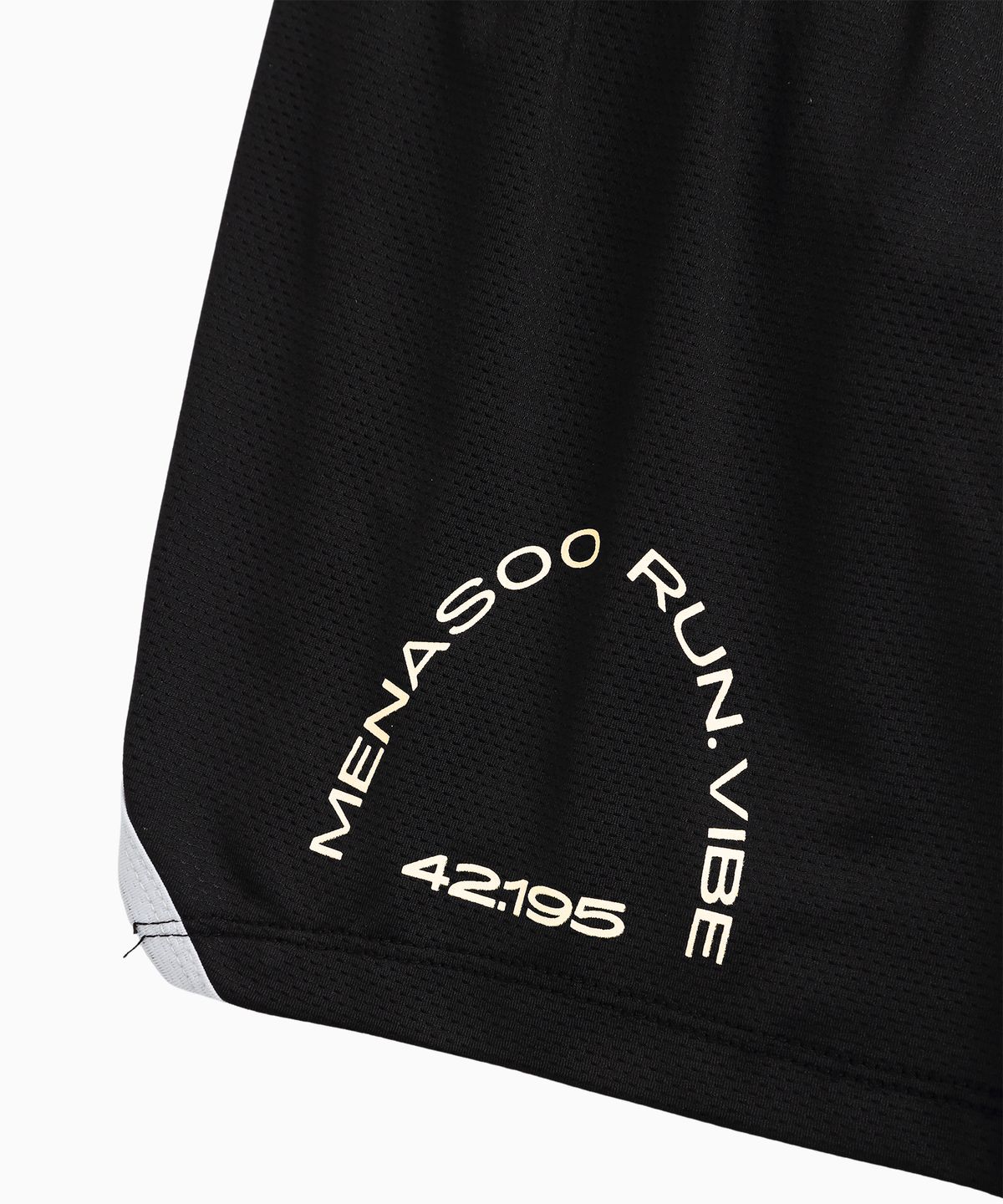 미나수(MENASOO) MESH RUNNER SOFT SHORTS_BLACK