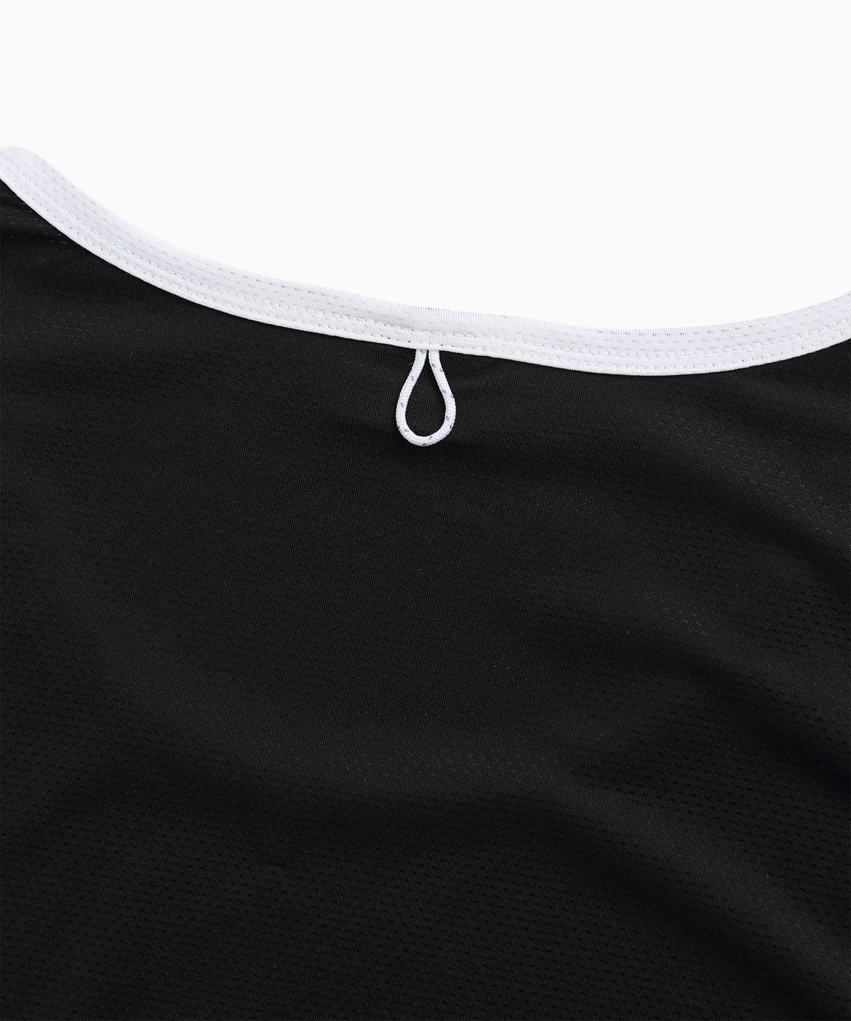 미나수(MENASOO) MESH RUNNER CLUB SLEEVE_BLACK