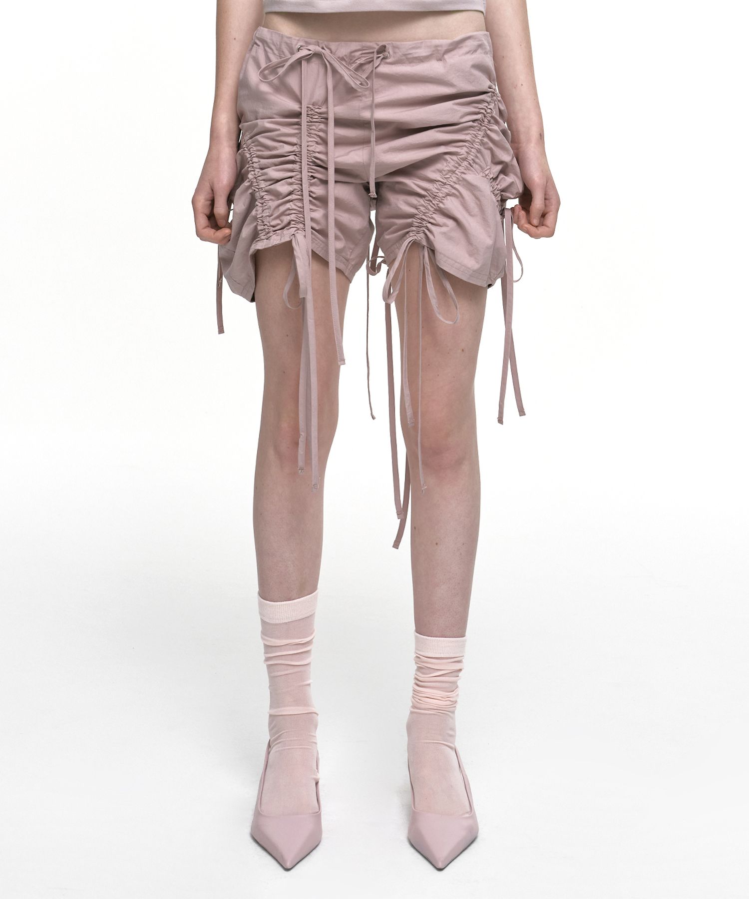 MUSINSA | NACHE STRAP SHIRRING SHORTS BLACK