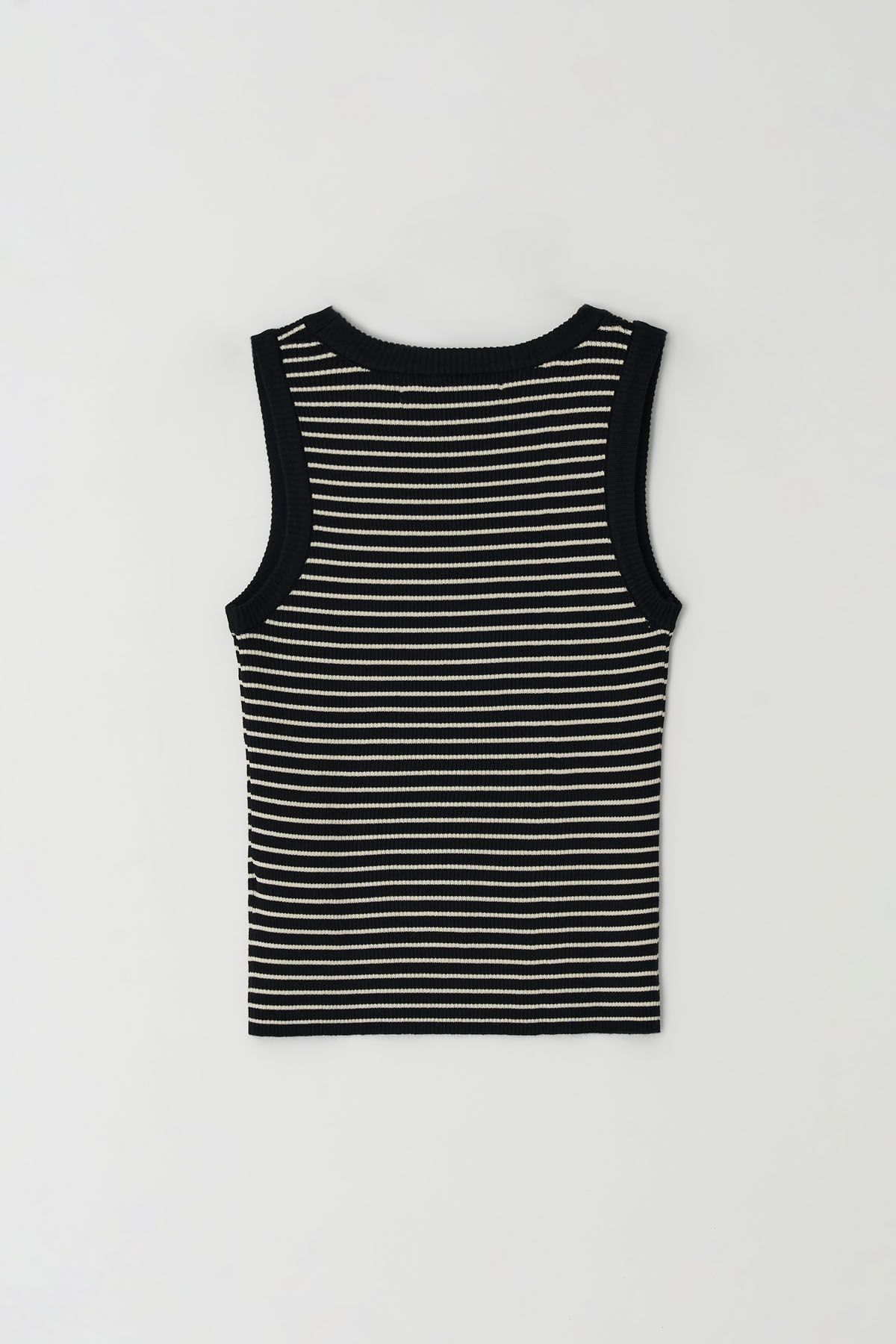 더페니(THE PENNY) STRIPE SLEEVELESS KNIT - Black
