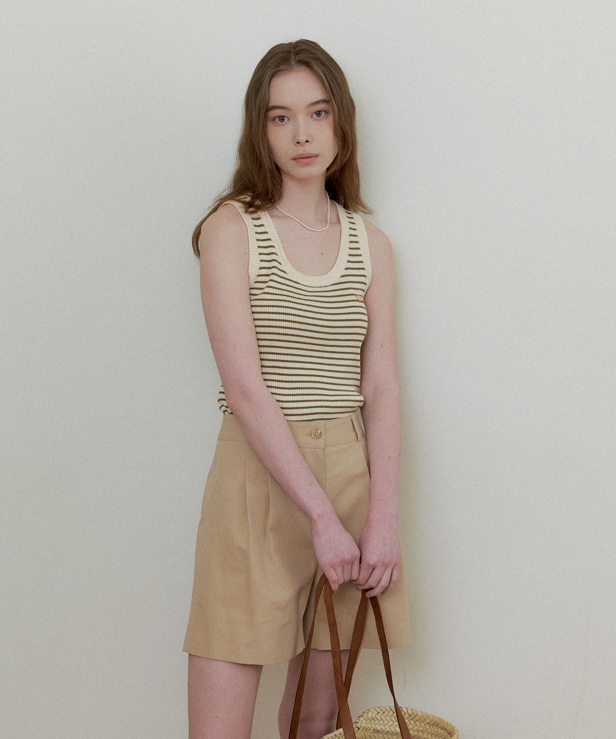 더페니(THE PENNY) STRIPE SLEEVELESS KNIT - Olive green