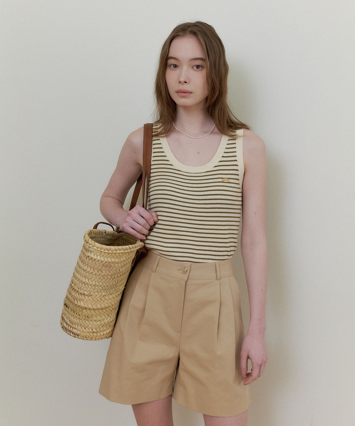 더페니(THE PENNY) STRIPE SLEEVELESS KNIT - Olive green