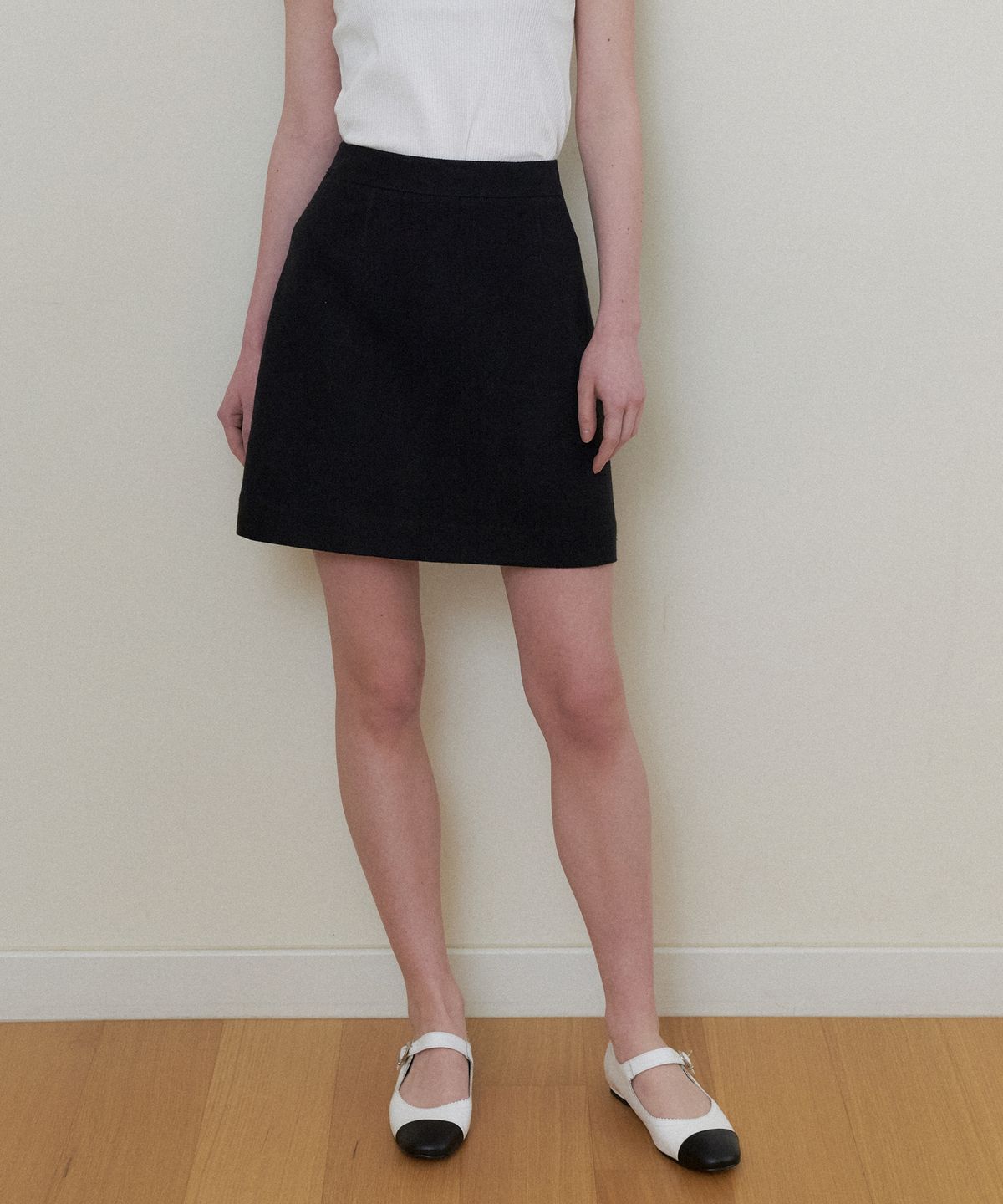 더페니(THE PENNY) LINENE MINI SKIRT - Black