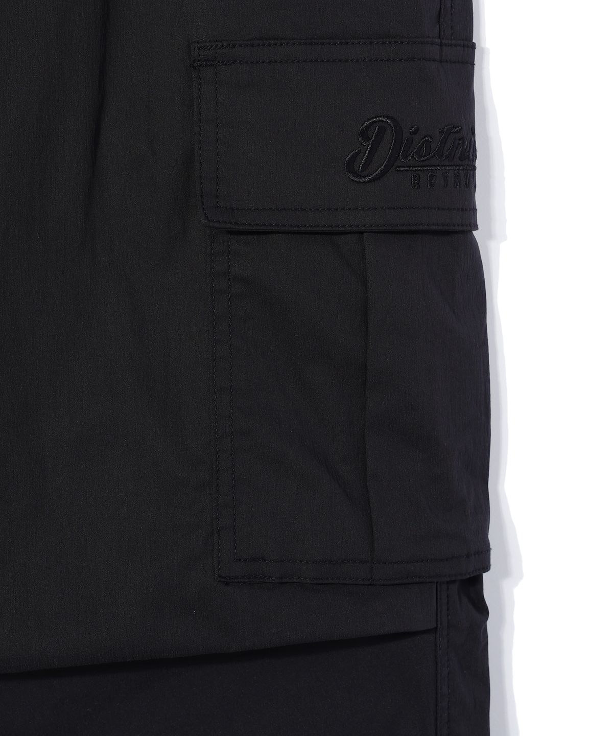 디스트나인(DISTN9NE) 와이드 파라슈트 로고 카고 팬츠 BLACK (LO3PU724-076)
