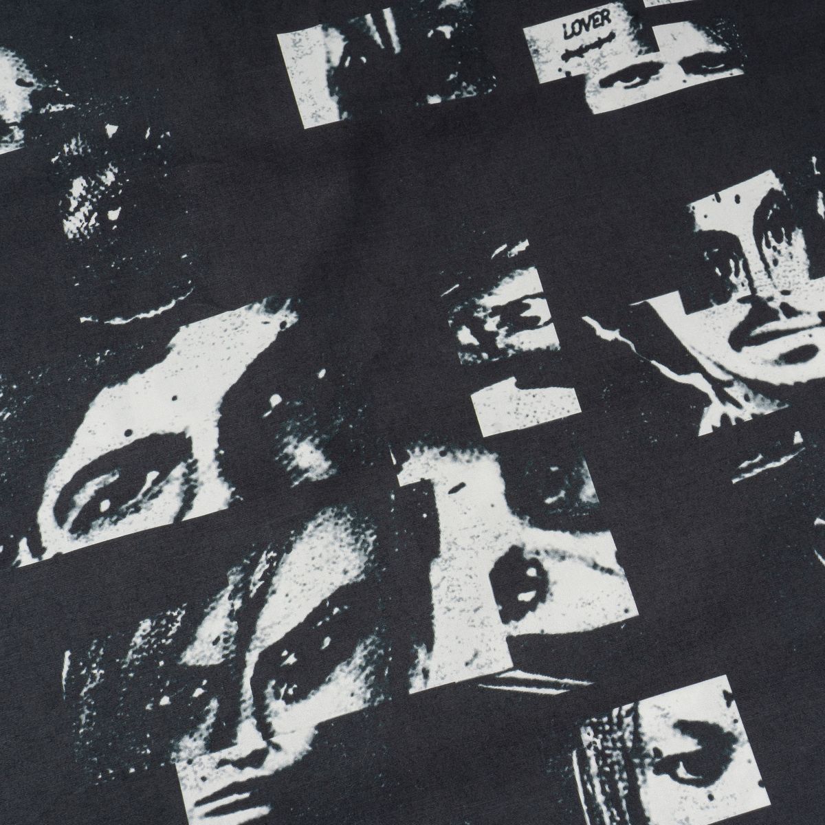 엑스트라오디너리(EXTRAORDINARY) EYES SHIRT   BLACK