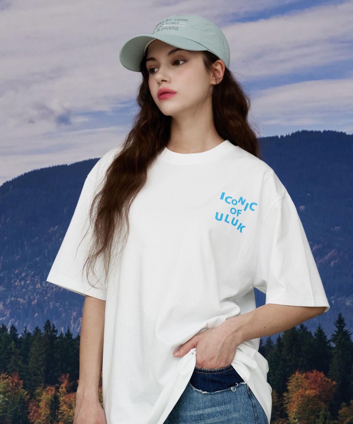 유룩(ULUK) 아이코닉 믹스 오버 반팔티_White