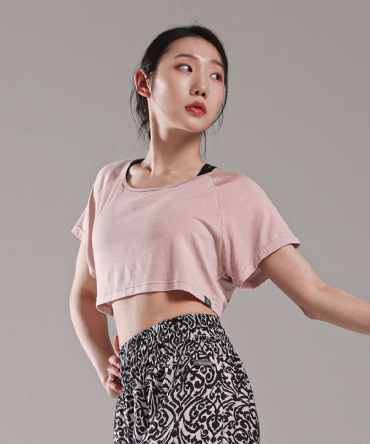 모어아웃(MOREOUT) 여성요가복 퍼스트 크롭 티셔츠 4TT4442