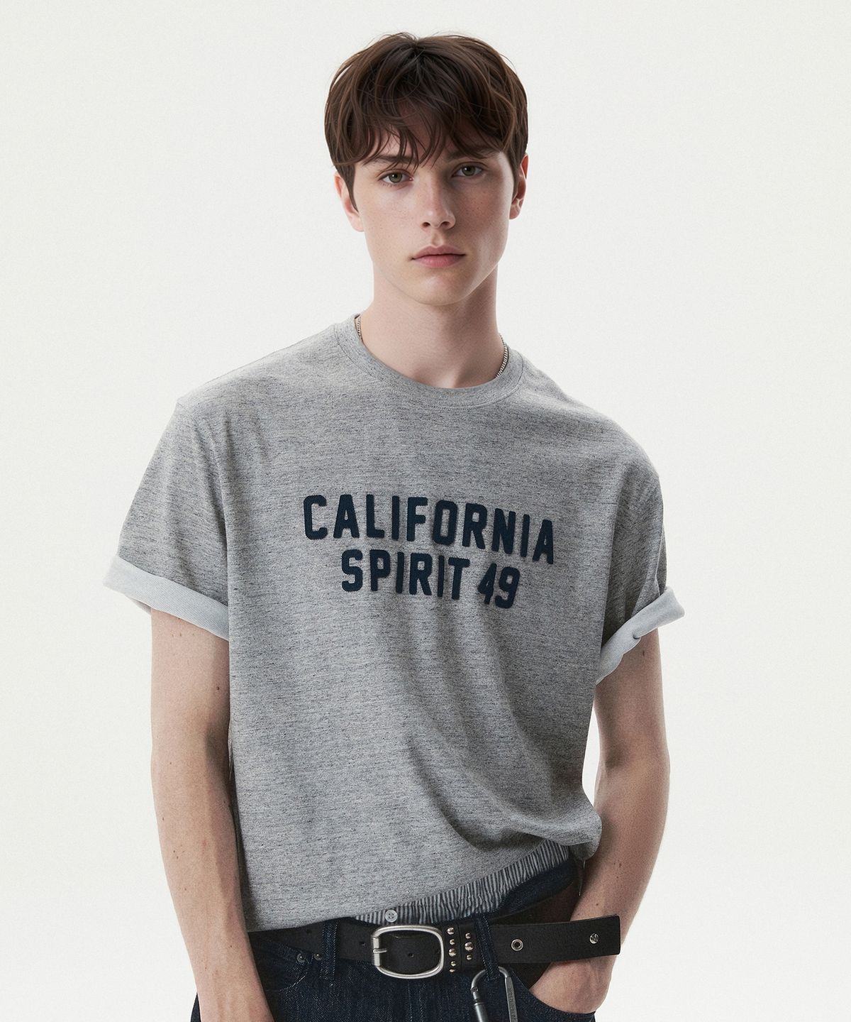 후아유(WHO.A.U) Campus Patch T-shirt / WHRAG2422U