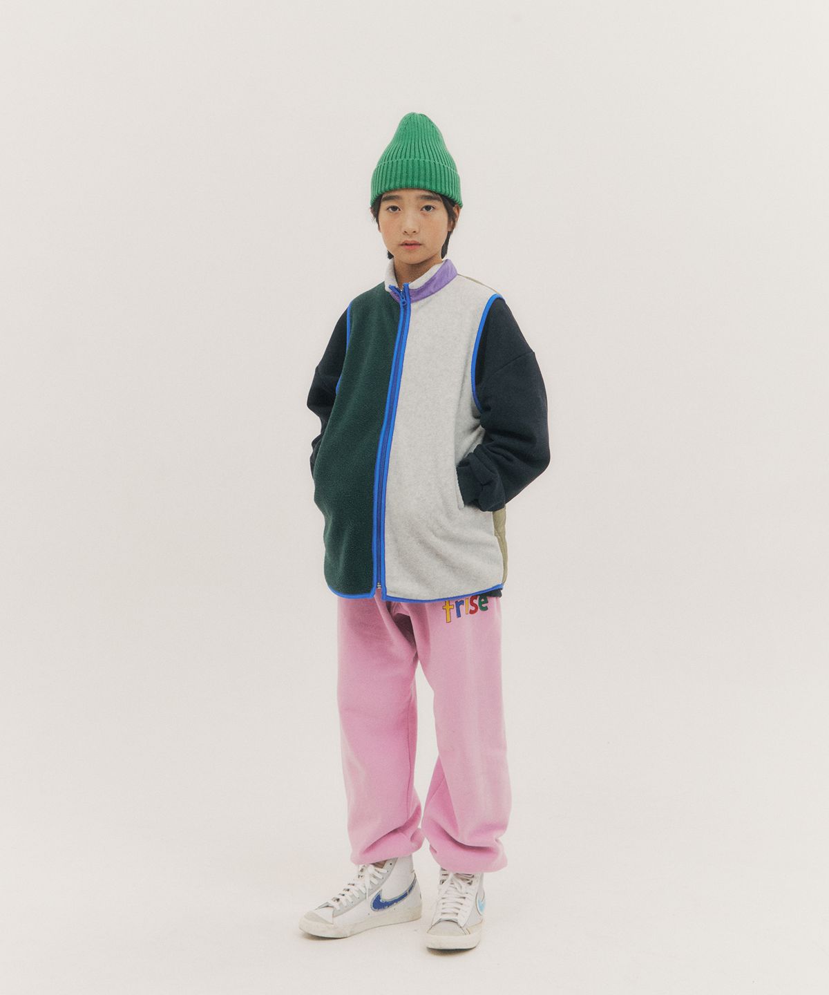 프리제(FRISE) 라이너베스트_화이트메란지_키즈