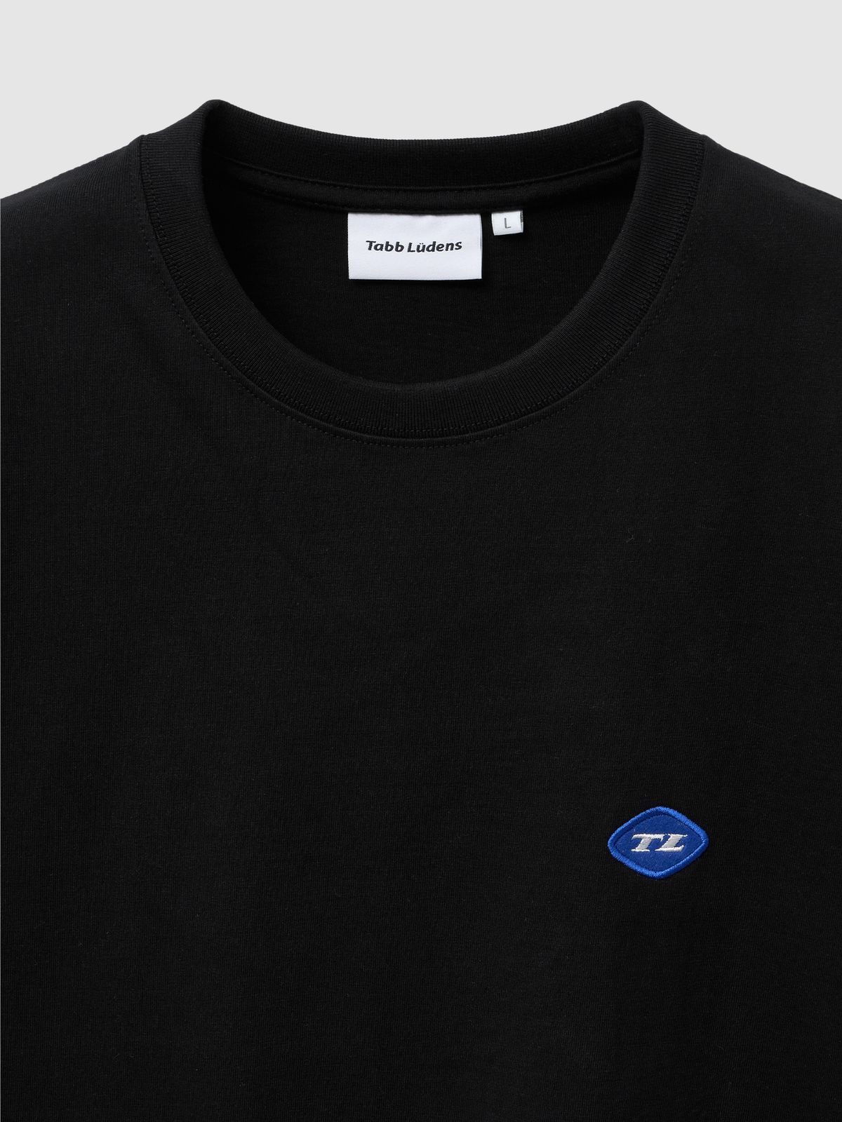 탭루덴스(TABBLUDENS) TL Essential Tee_Black