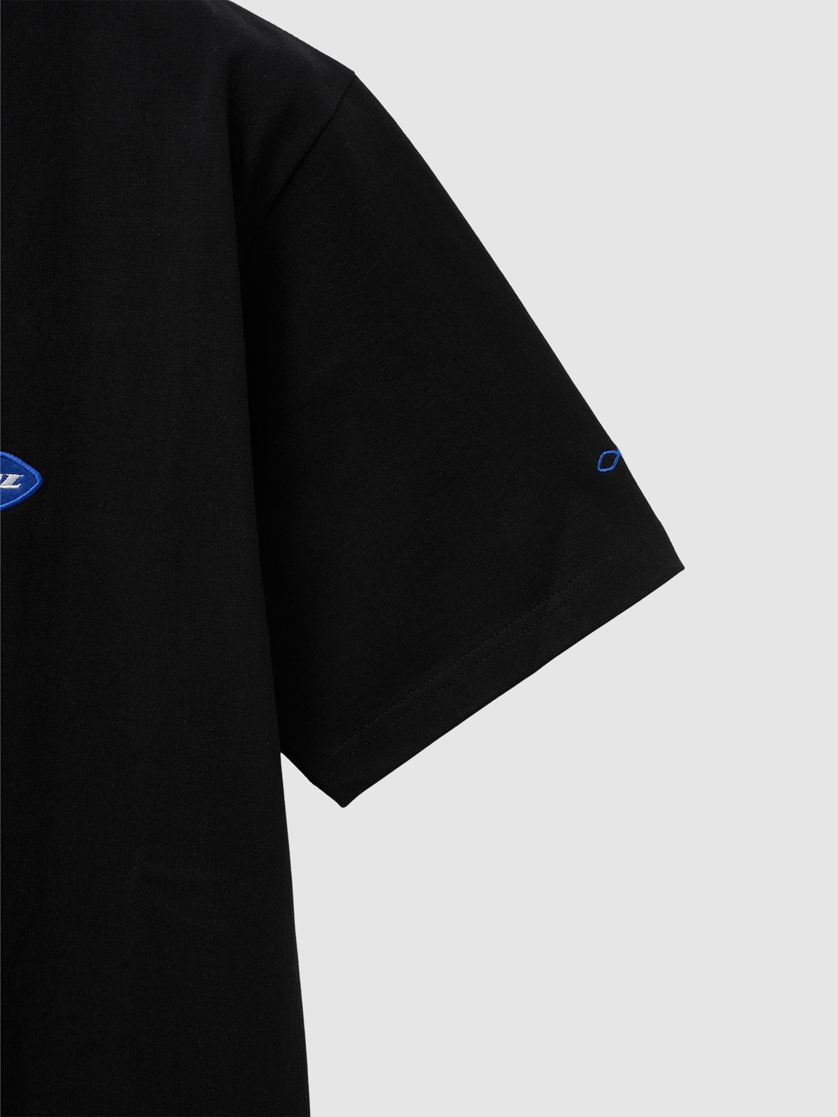 탭루덴스(TABBLUDENS) TL Essential Tee_Black