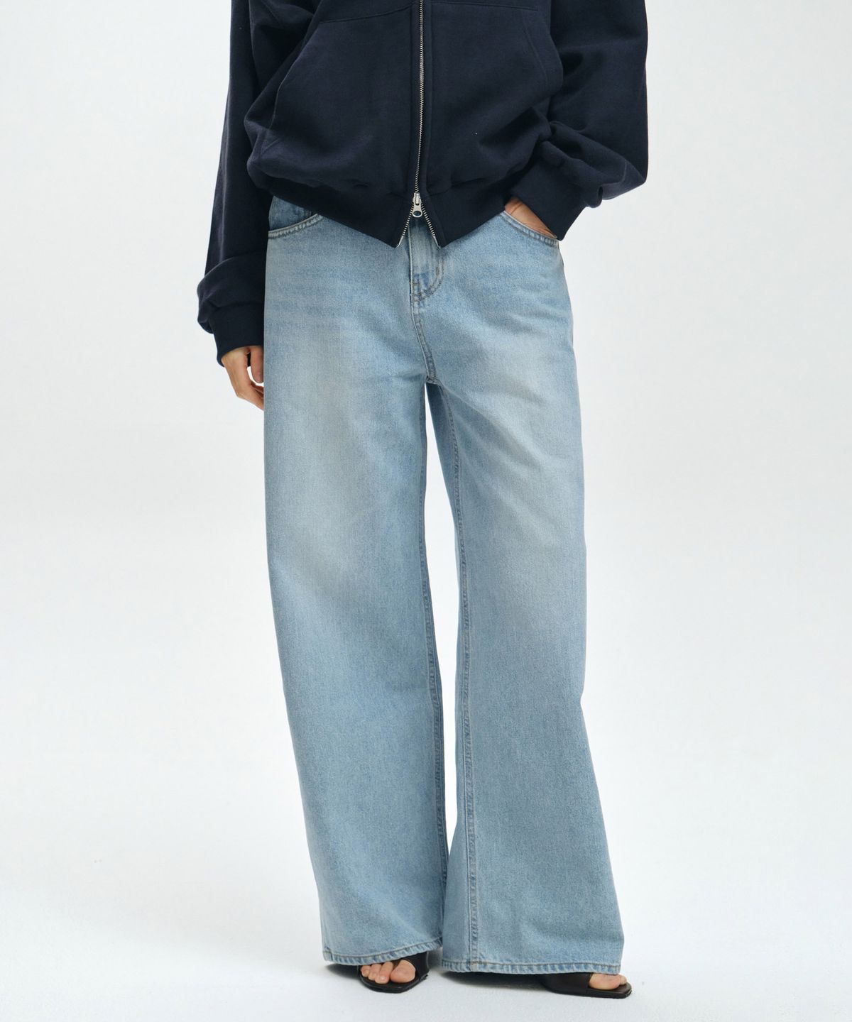 마이스(MAIS) LONG WIDE DENIM PANTS / LIGHT BLUE