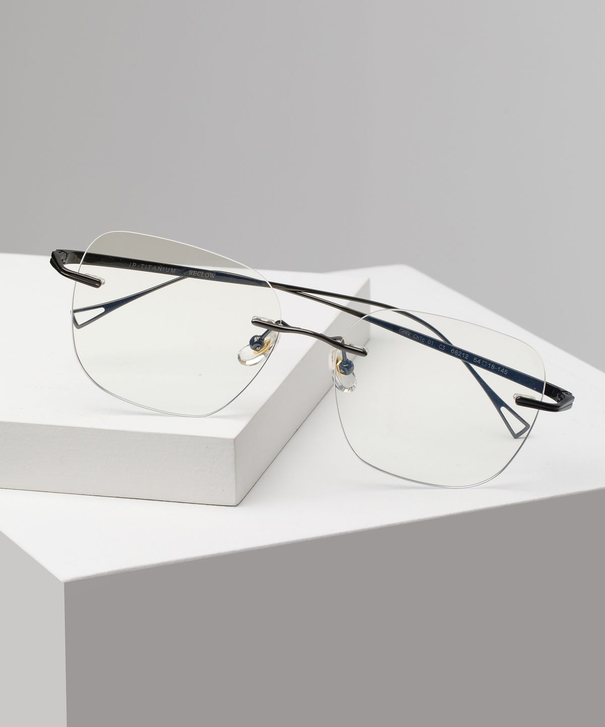 리끌로우(RECLOW) RC GEEK CHIC NO.01 GLASS BLACK