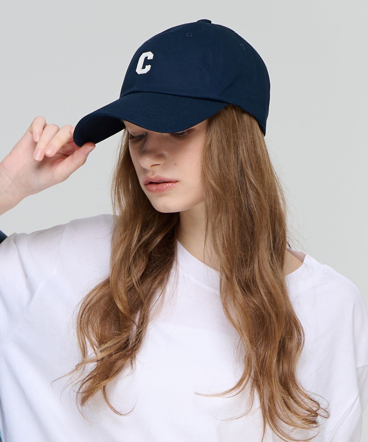 카고브로스 포 우먼(CARGOBROS FOR WOMAN) 로고 포인트 볼캡 (네이비)