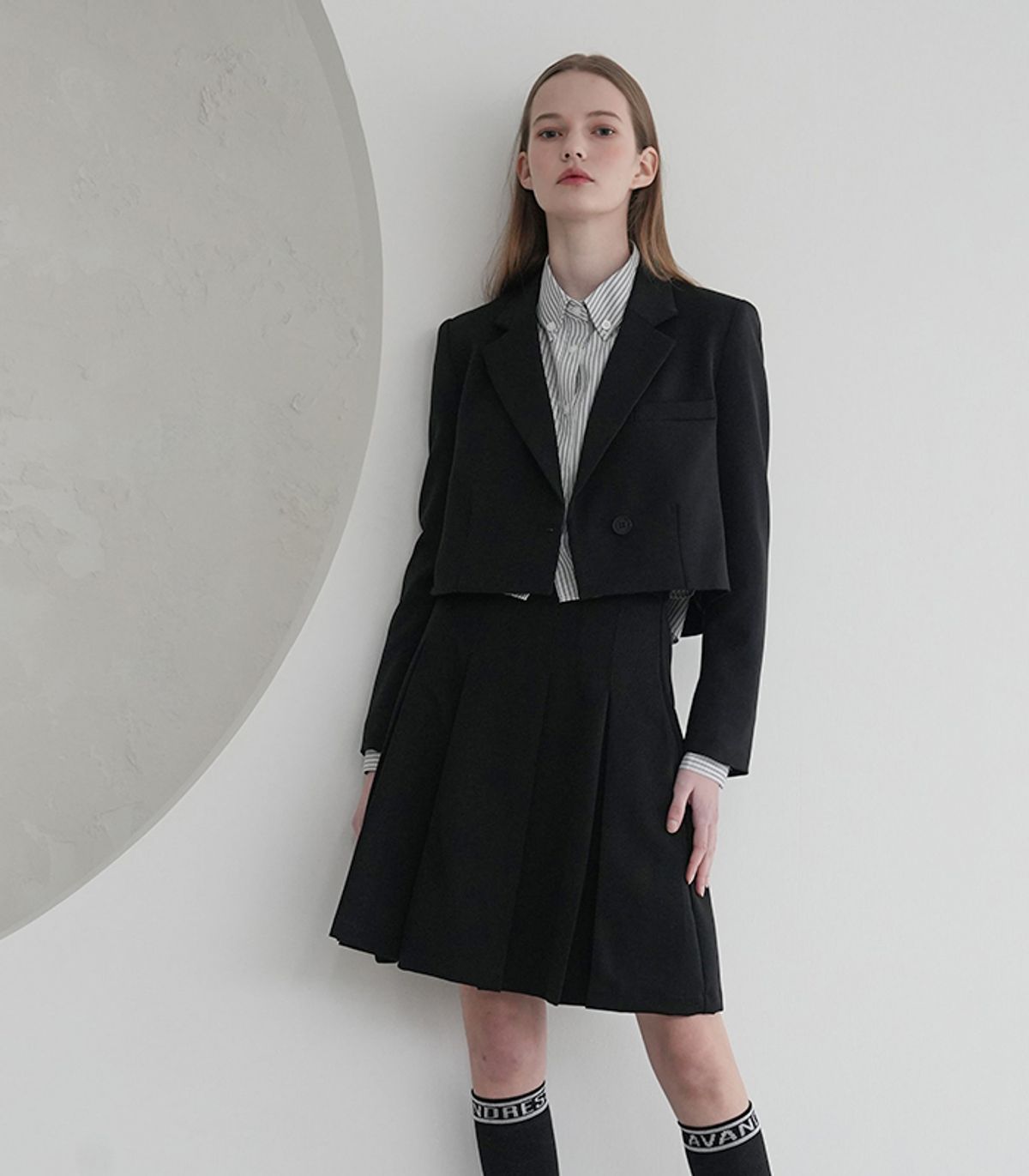 어반드레스(AVANDRESS) [SET] Alexis jacket & Alexis Pleats Skirt