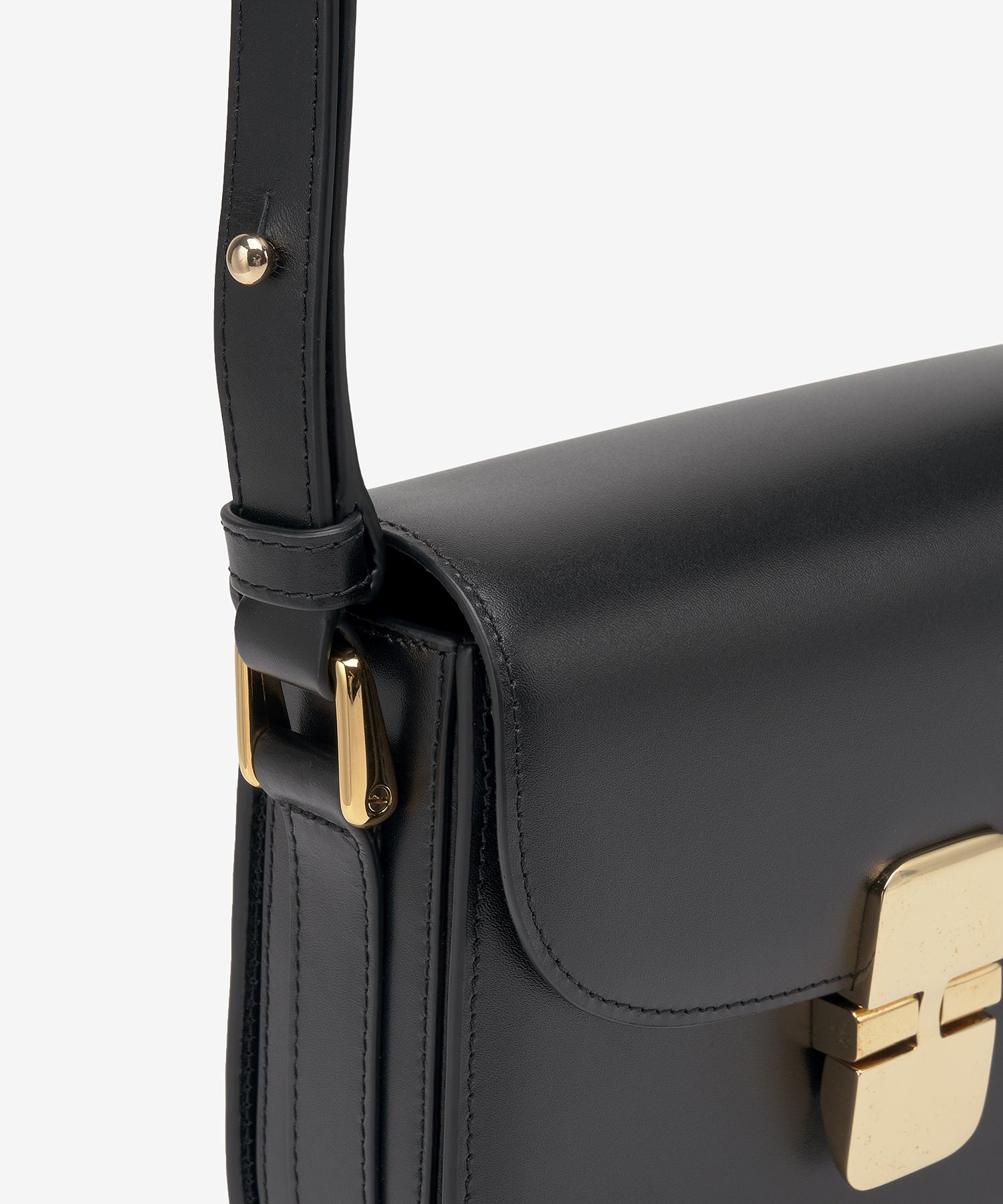 ☆A.P.C.☆ Mini Grace Shoulder Bag Black PXBMWF61515LZZ PXBM A.P.C. Mini Grace Shoulder Bag | Black | FARFETCH