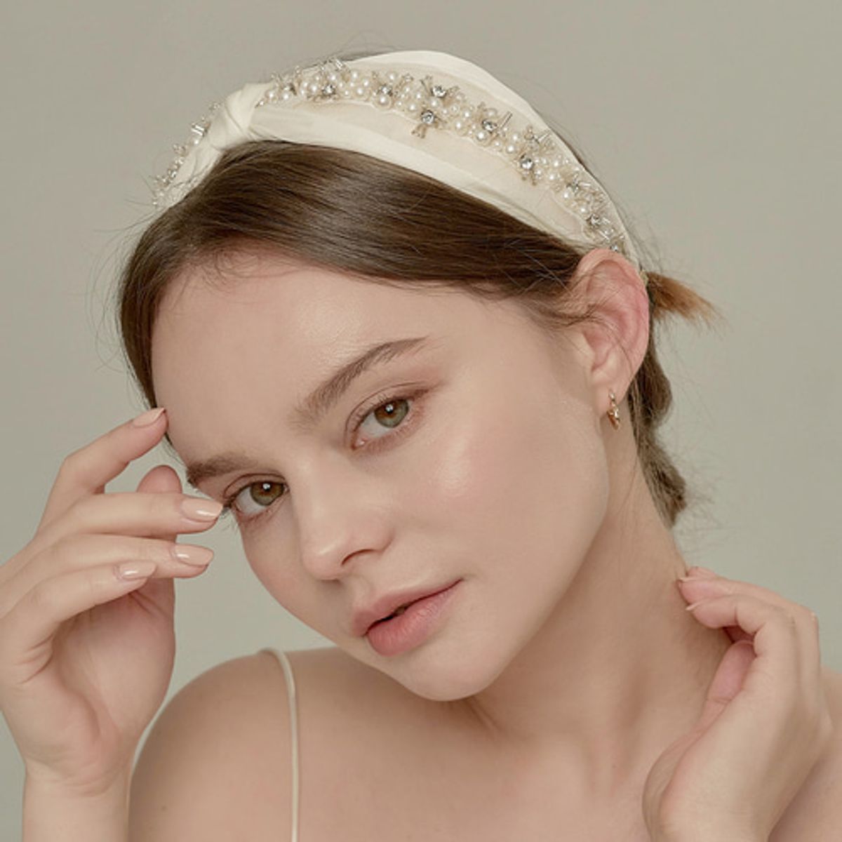 베스티(BESTY) 엘레강스 스완 헤어밴드 (Elegant Swan Hairband)
