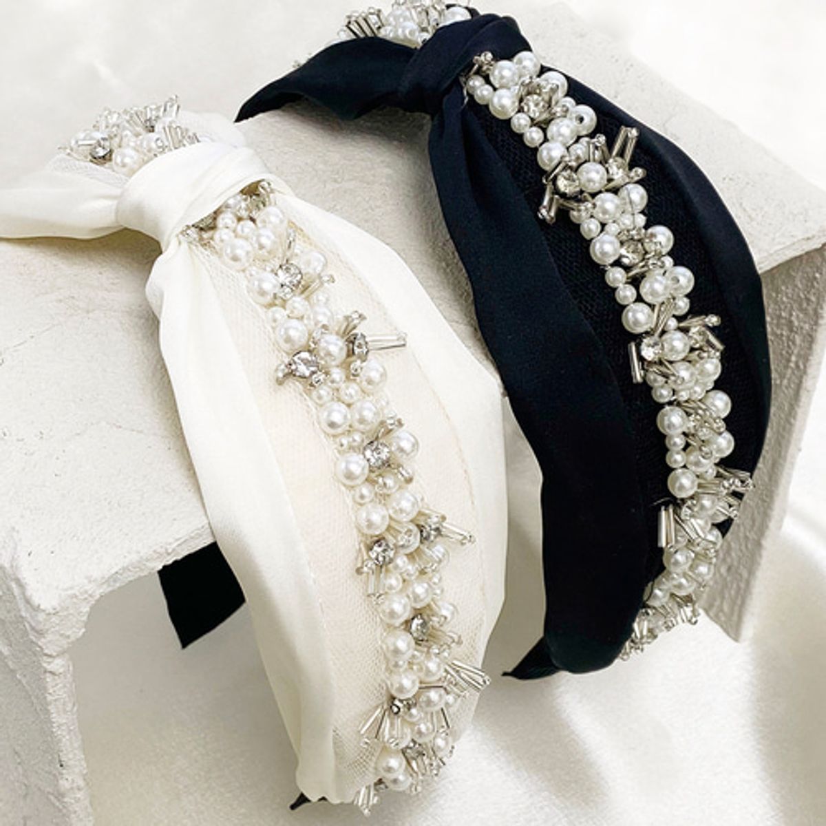 베스티(BESTY) 엘레강스 스완 헤어밴드 (Elegant Swan Hairband)