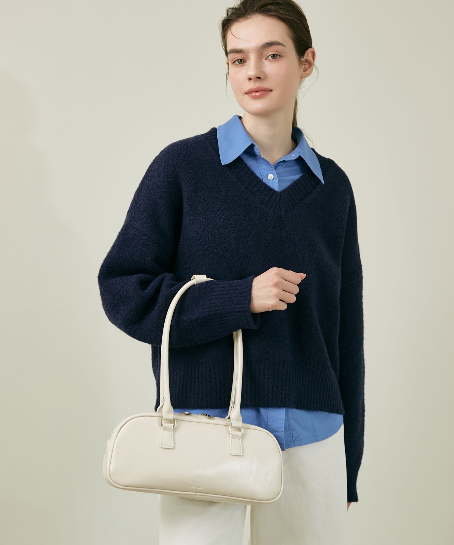 MUSINSA | MCLANEE Entia shoulder bag