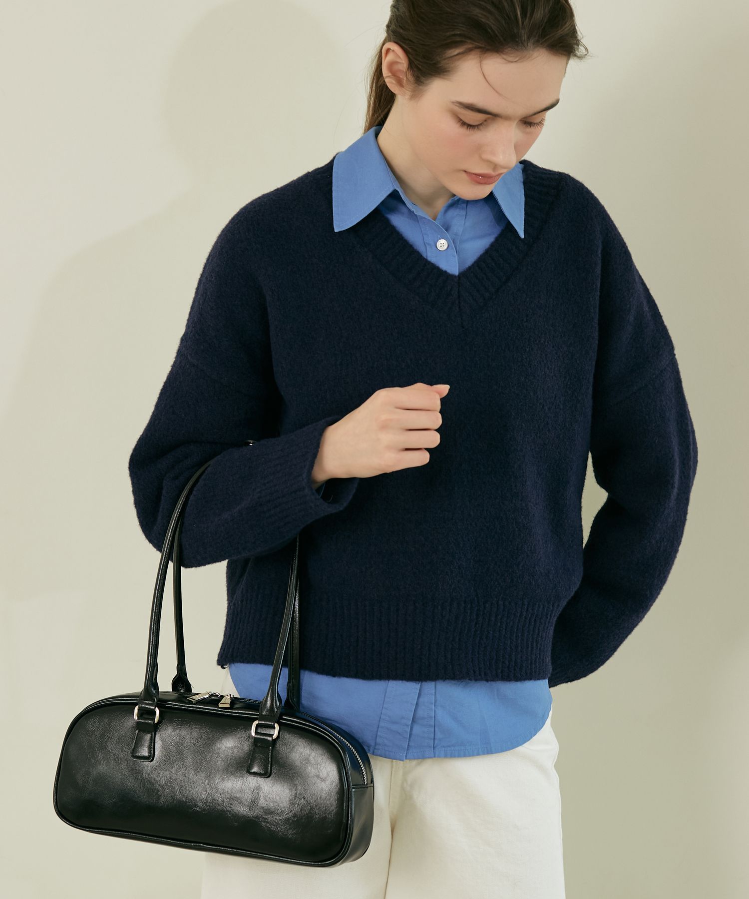 MUSINSA | MCLANEE Entia shoulder bag