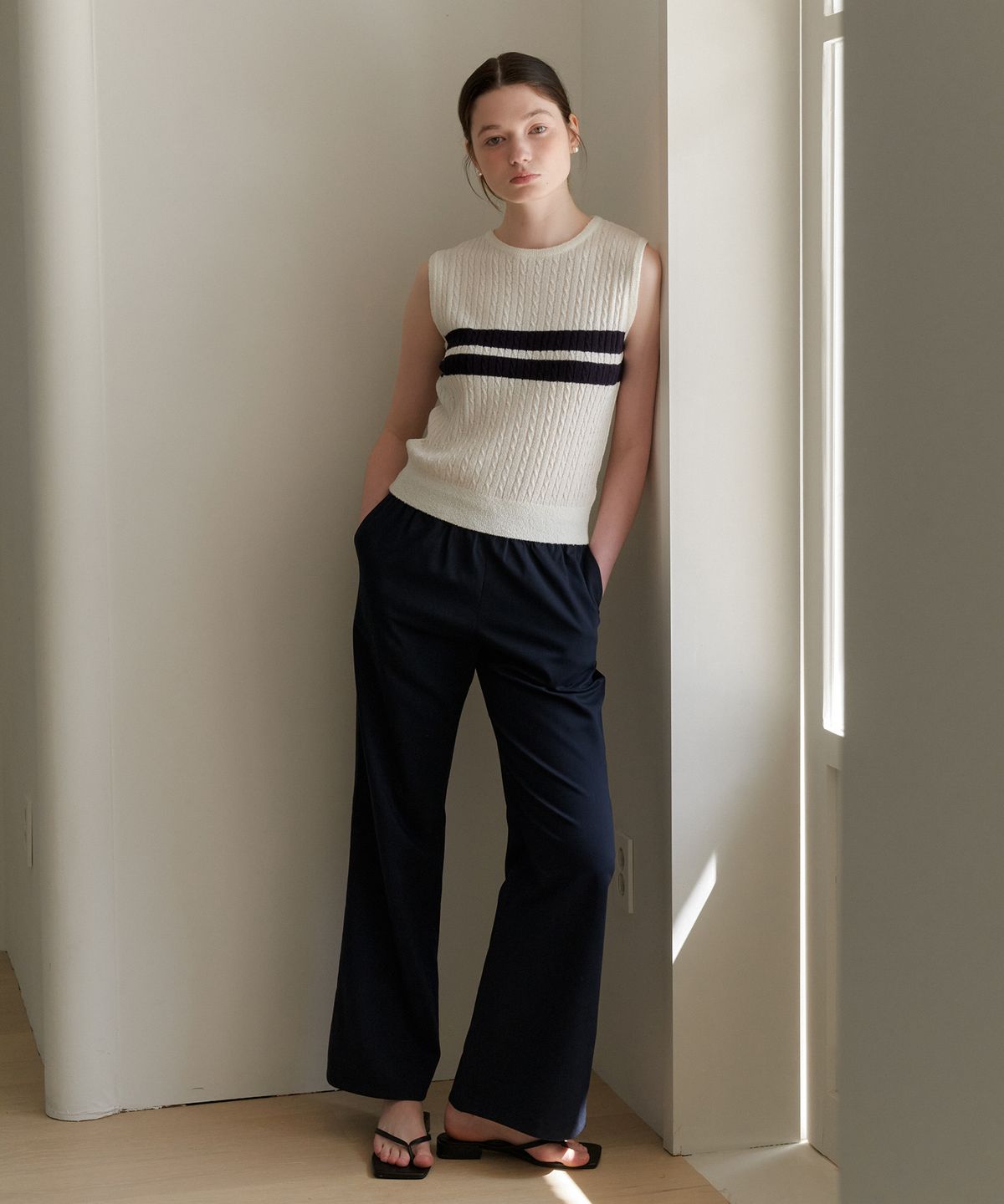 엽페(YUPPE) BASIC BANDING PANTS_NAVY