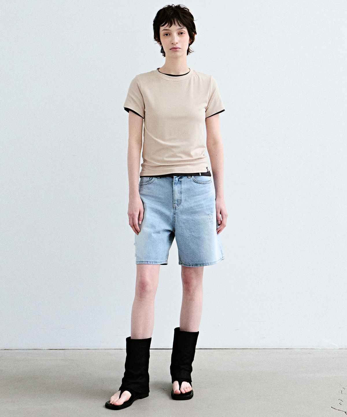 닉앤니콜(NICK&NICOLE) MINIMAL MODERN HALF TOP_BEIGE