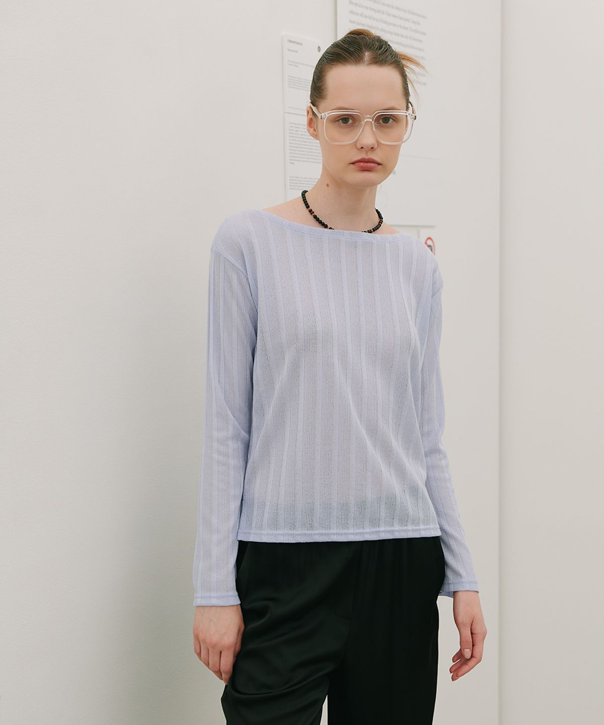 320쇼룸(320SHOWROOM) Urban See-through Boat Neck T-shirt Sky blue