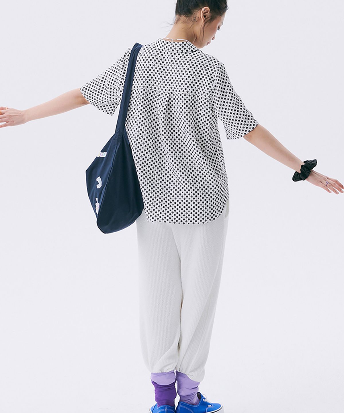 준준스페이스(JUNEJUNE SPACE) Aiden Floral Shirt_Black (에이든 플로럴 셔츠_블랙)