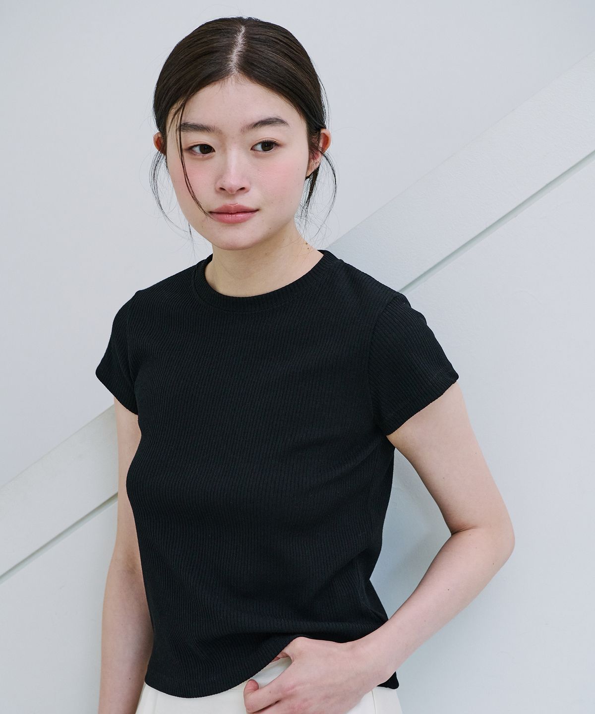 엽페(YUPPE) GOLGI LINE T-SHIRT_BLACK