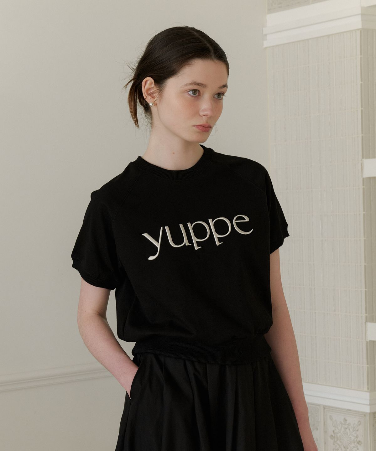 엽페(YUPPE) RAGLAN SWEAT SHIRT_BLACK